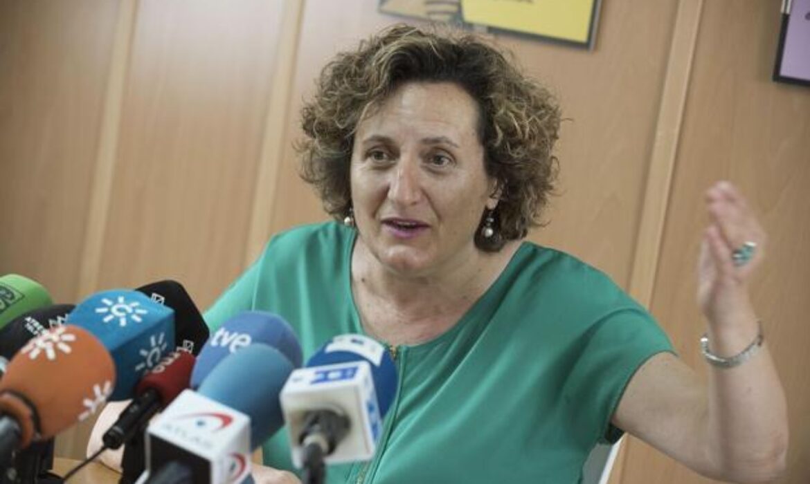 Piden a Francisca Granados que aporte su titulación tras la querella del Colegio de Abogados
