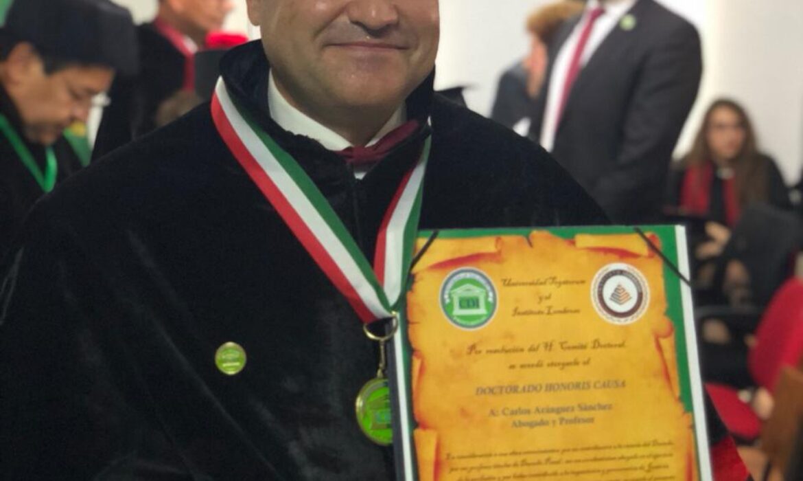Carlos Aránguez nombrado Doctor Honoris Causa por la Universidad Togatorum de México