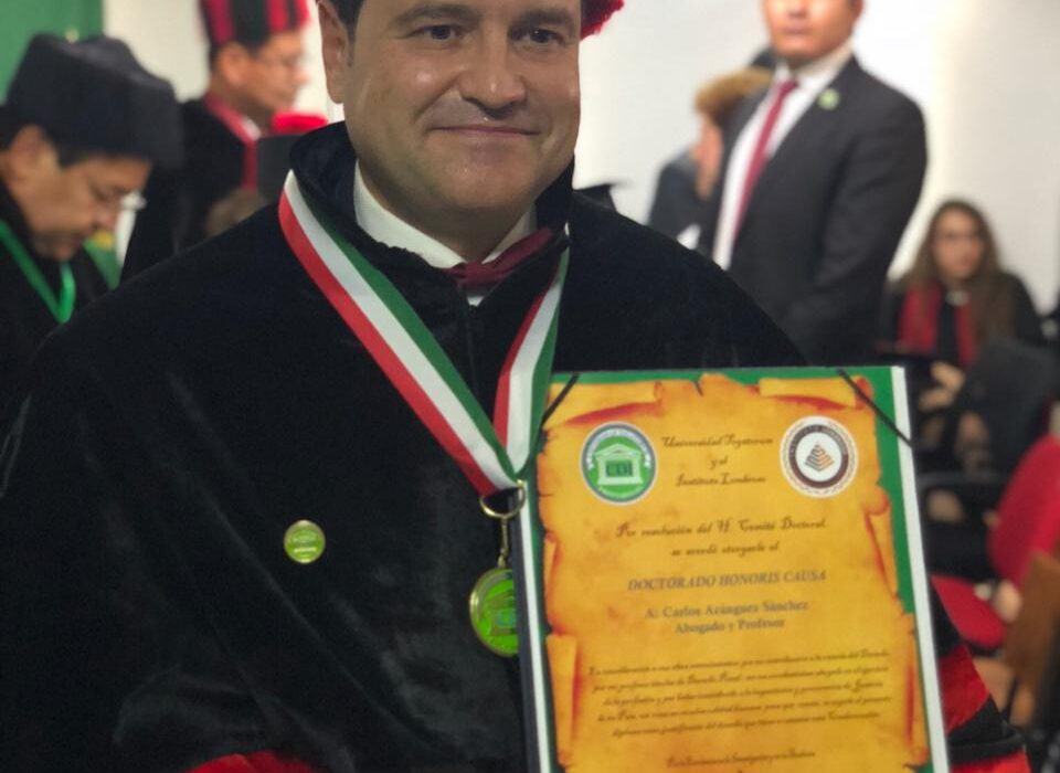 Carlos Aránguez nombrado Doctor Honoris Causa por la Universidad Togatorum de México